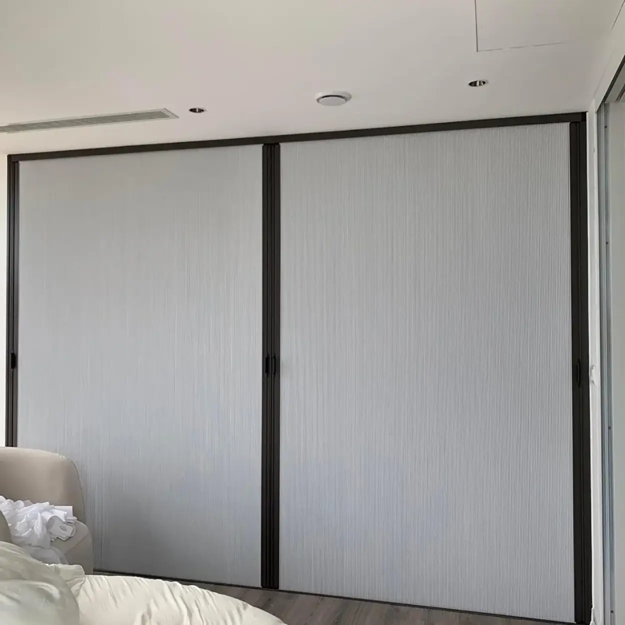 Yozgat Merkez bebek odası — honeycomb blackout, deliksiz montaj, tam karartma